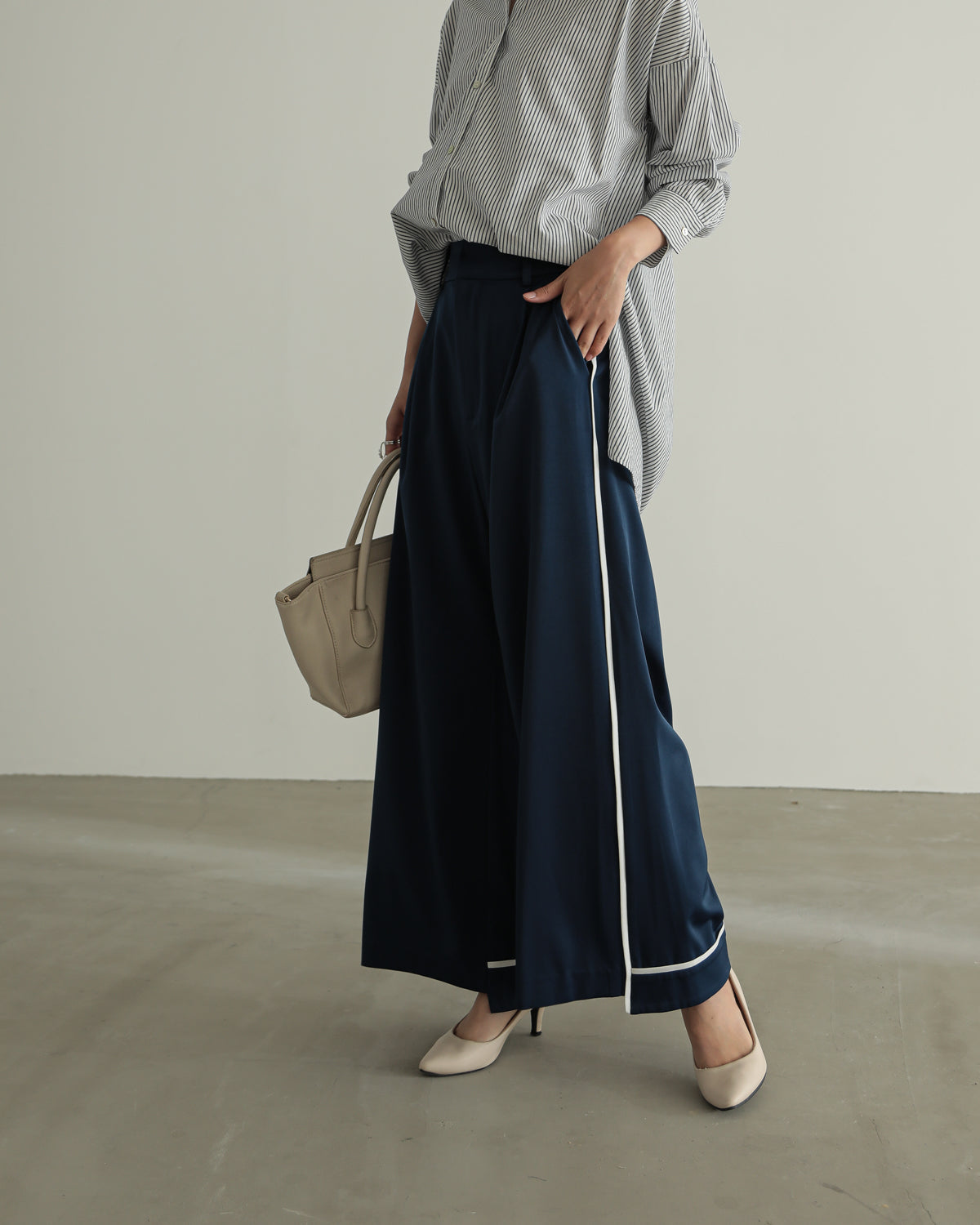 silk look wide pants