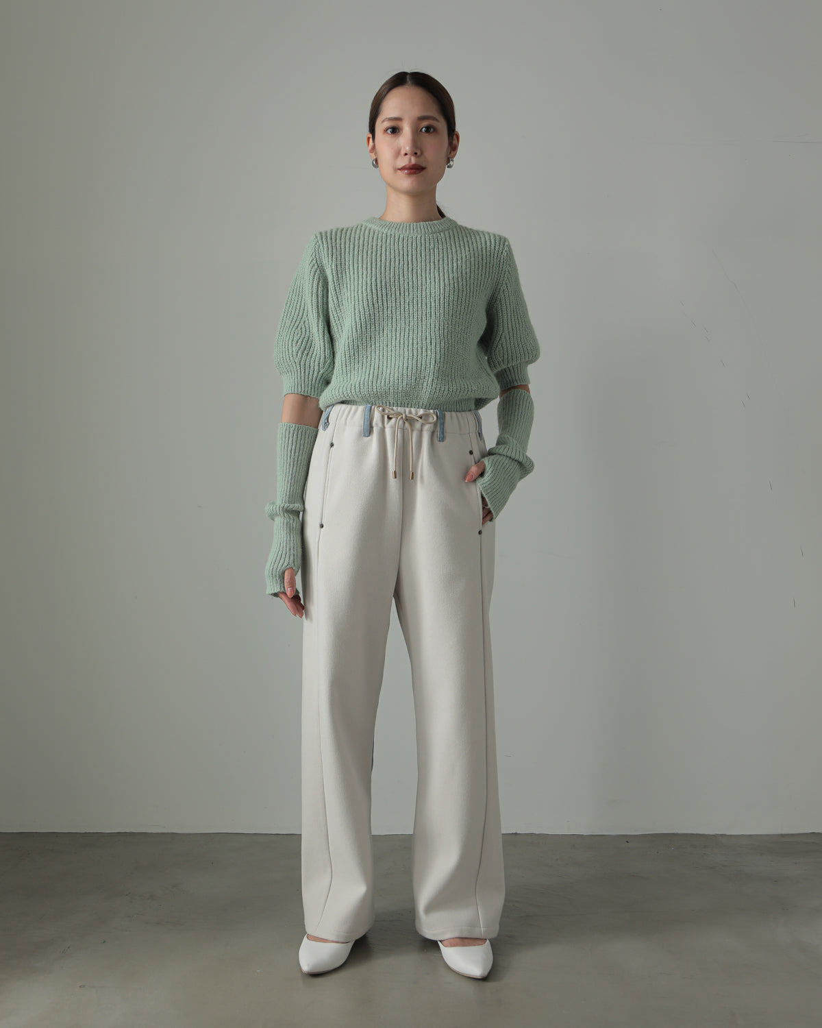 by color Different material denim pants