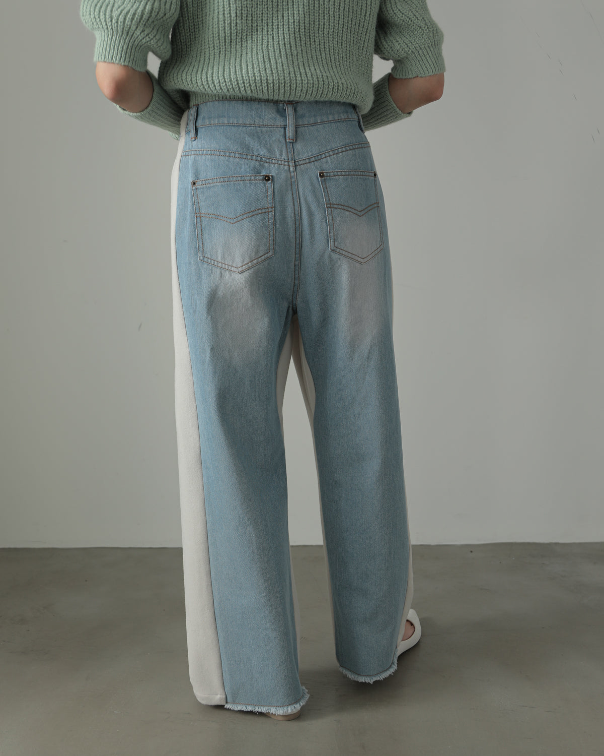 by color Different material denim pants