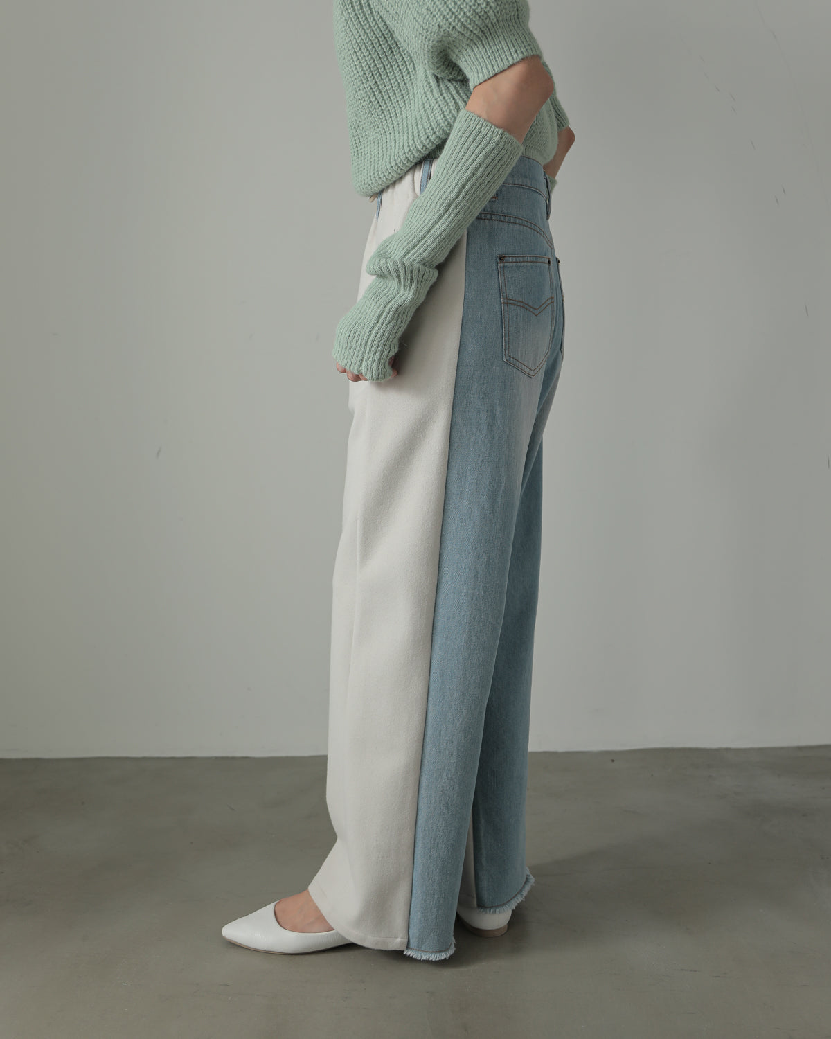 by color Different material denim pants