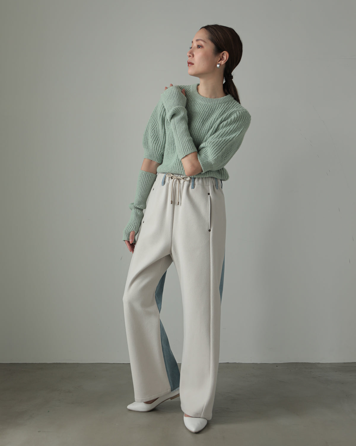 by color Different material denim pants