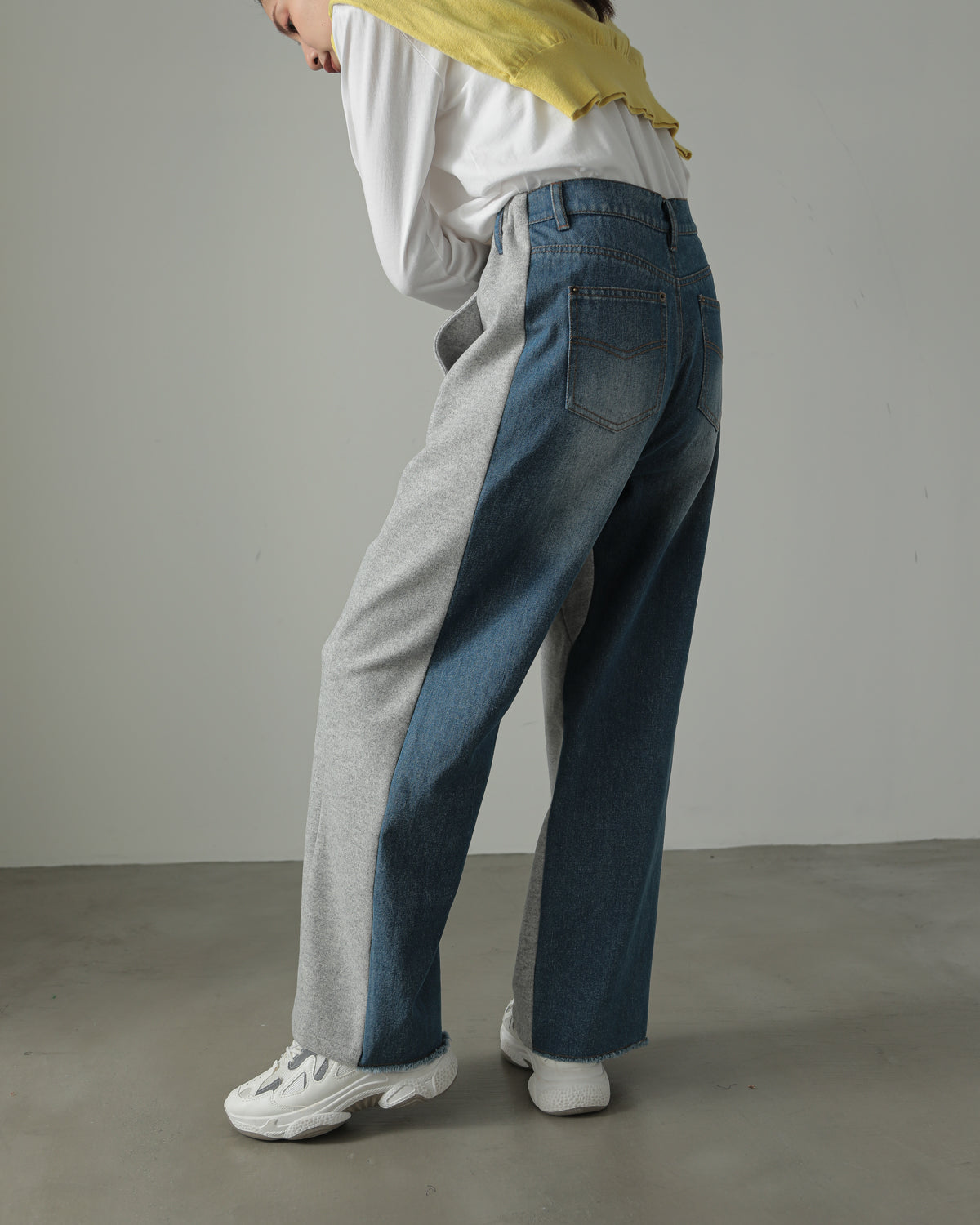 by color Different material denim pants
