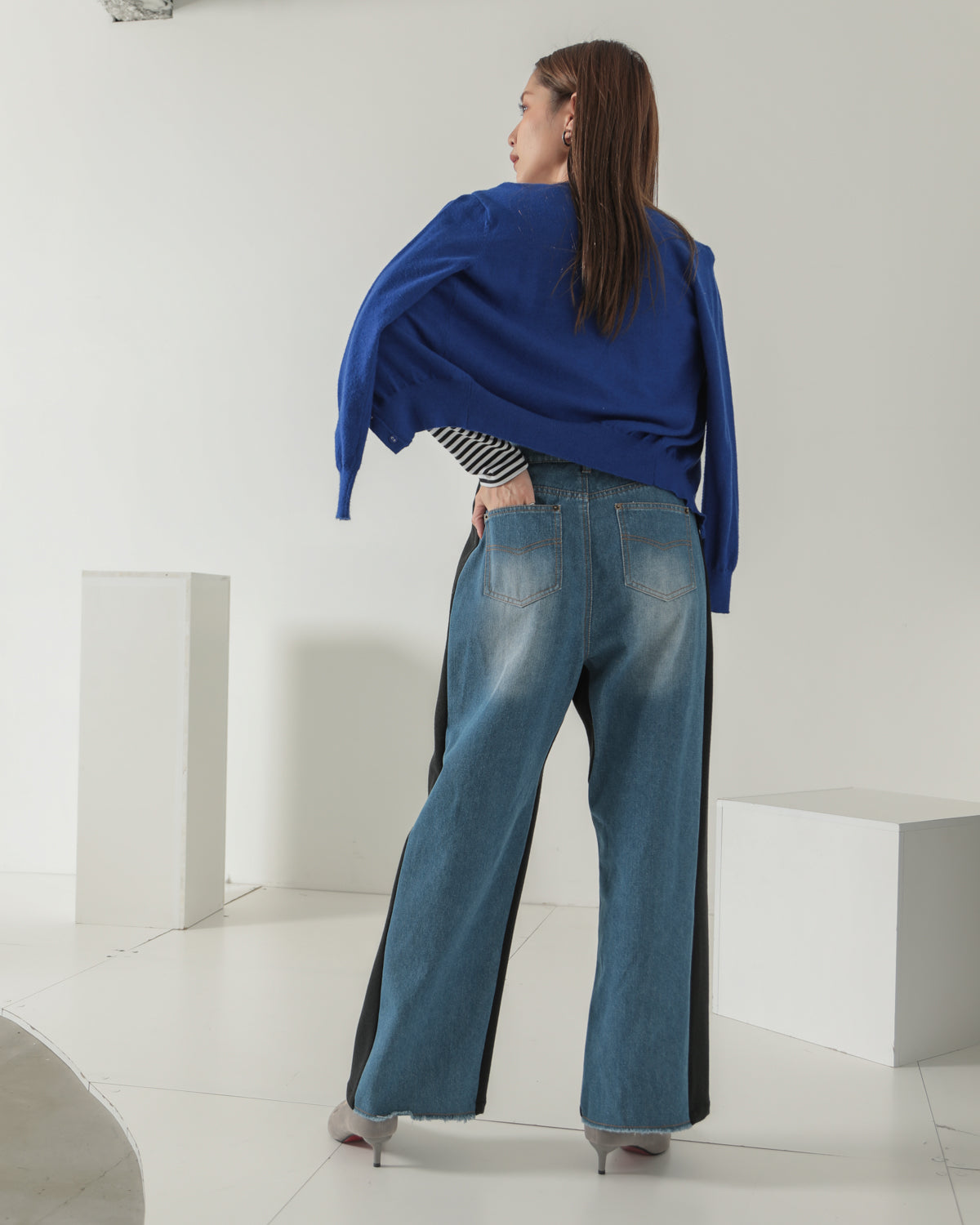 by color Different material denim pants
