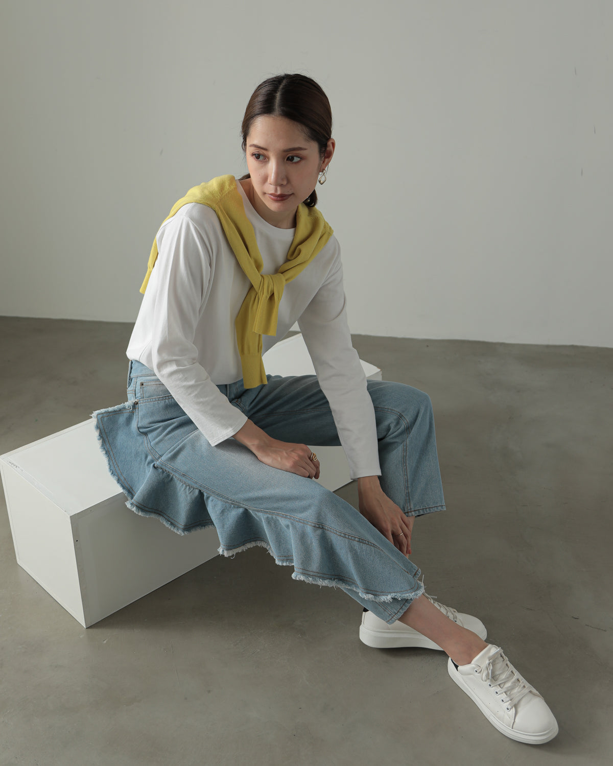 frill denim pants