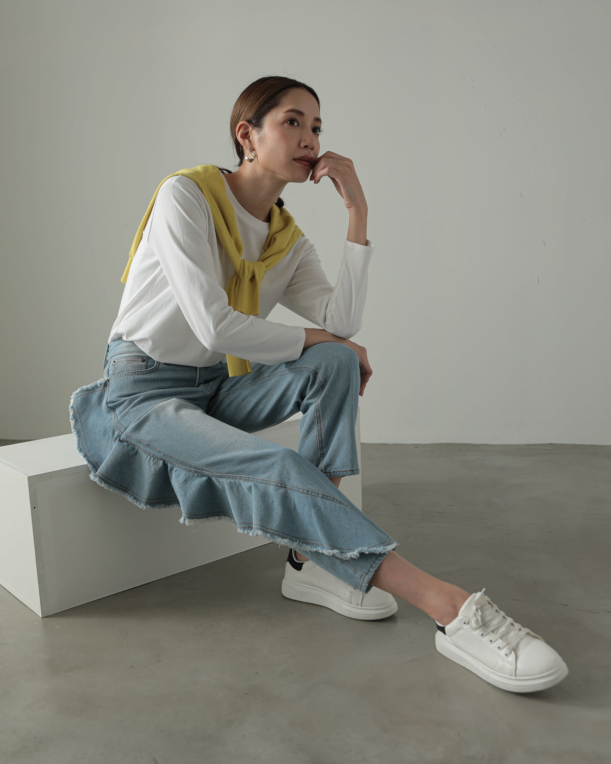 frill denim pants