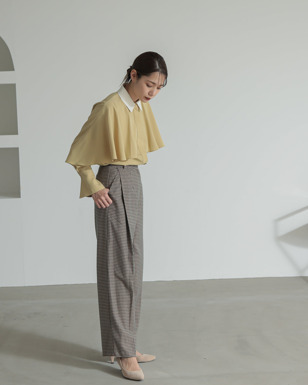 collar color blouse