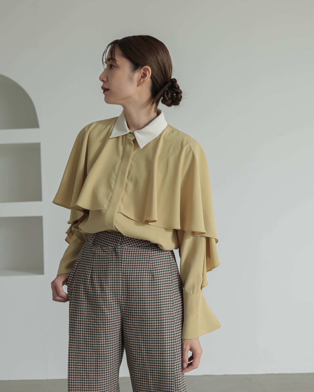 collar color blouse
