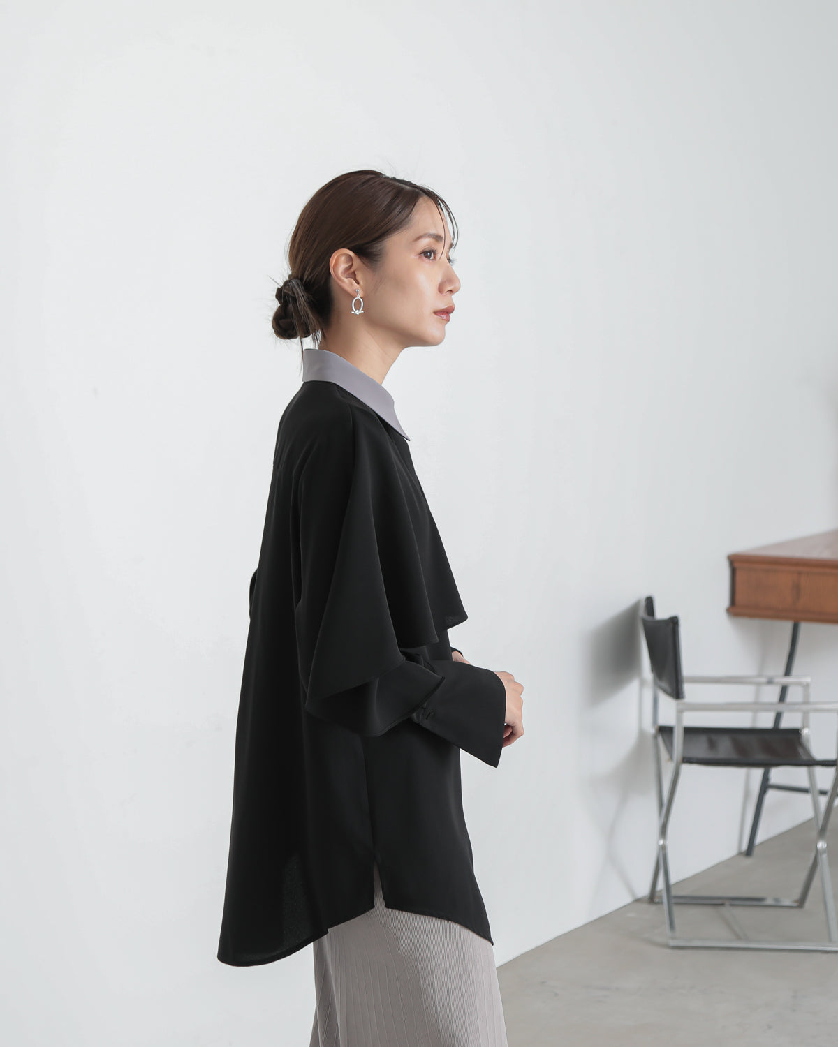collar color blouse