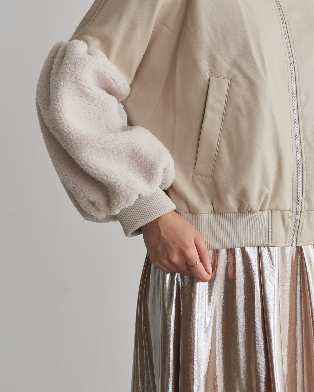 synthetic leather x boa hood jacket