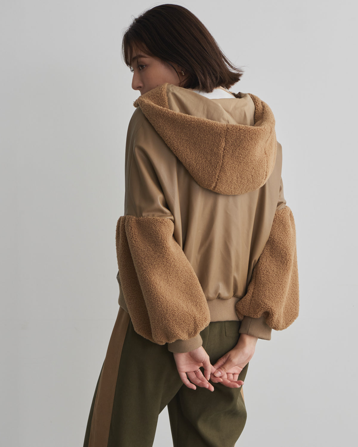 synthetic leather x boa hood jacket