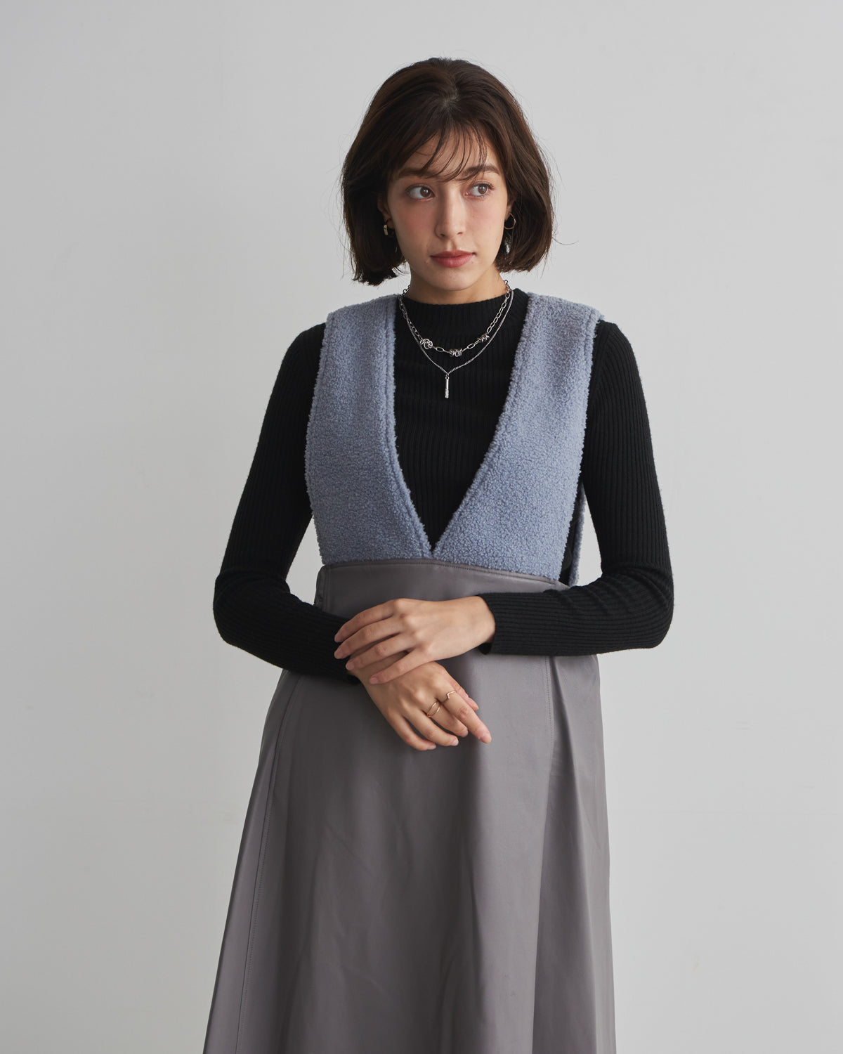 boa switching synthetic leather jumper skirt