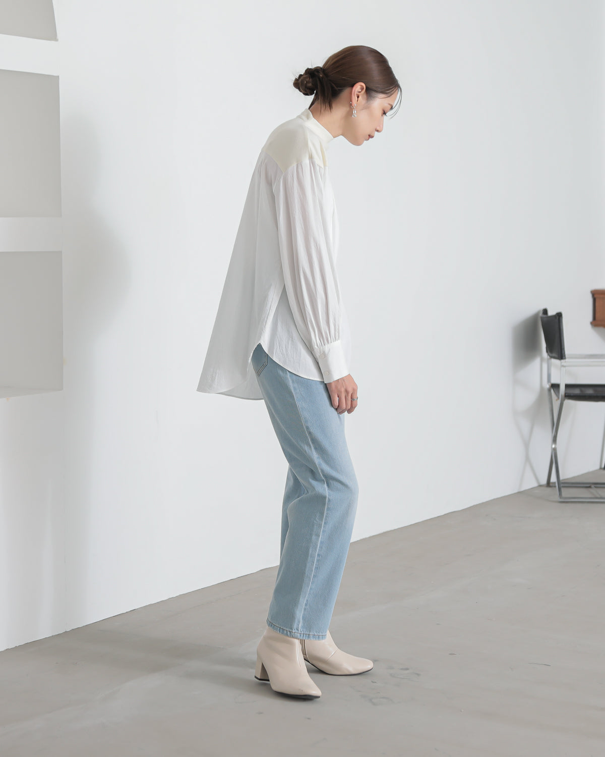 yoke switching bottle neck pullover
