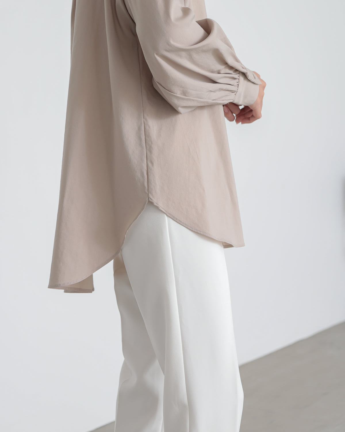 yoke switching bottle neck pullover
