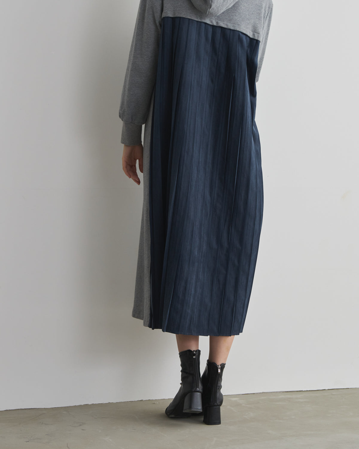 back pleats brushed lining one piece