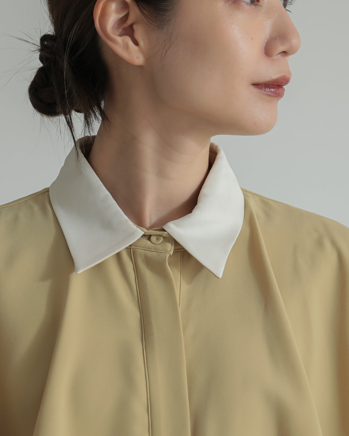 collar color blouse