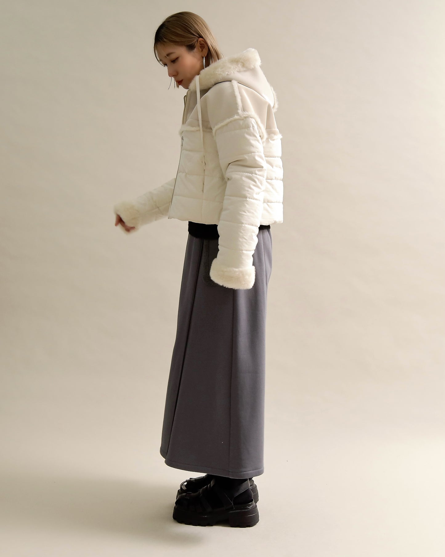 フェイクファートリムショートダウン