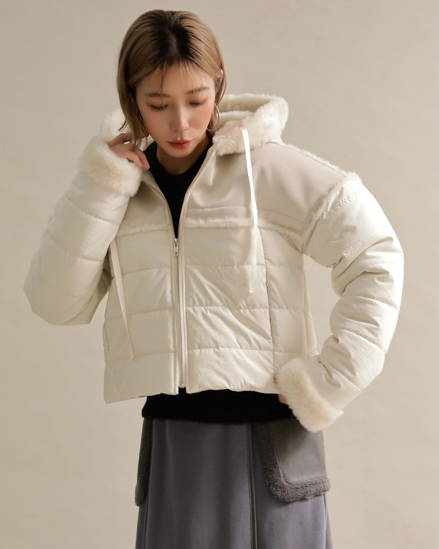 フェイクファートリムショートダウン