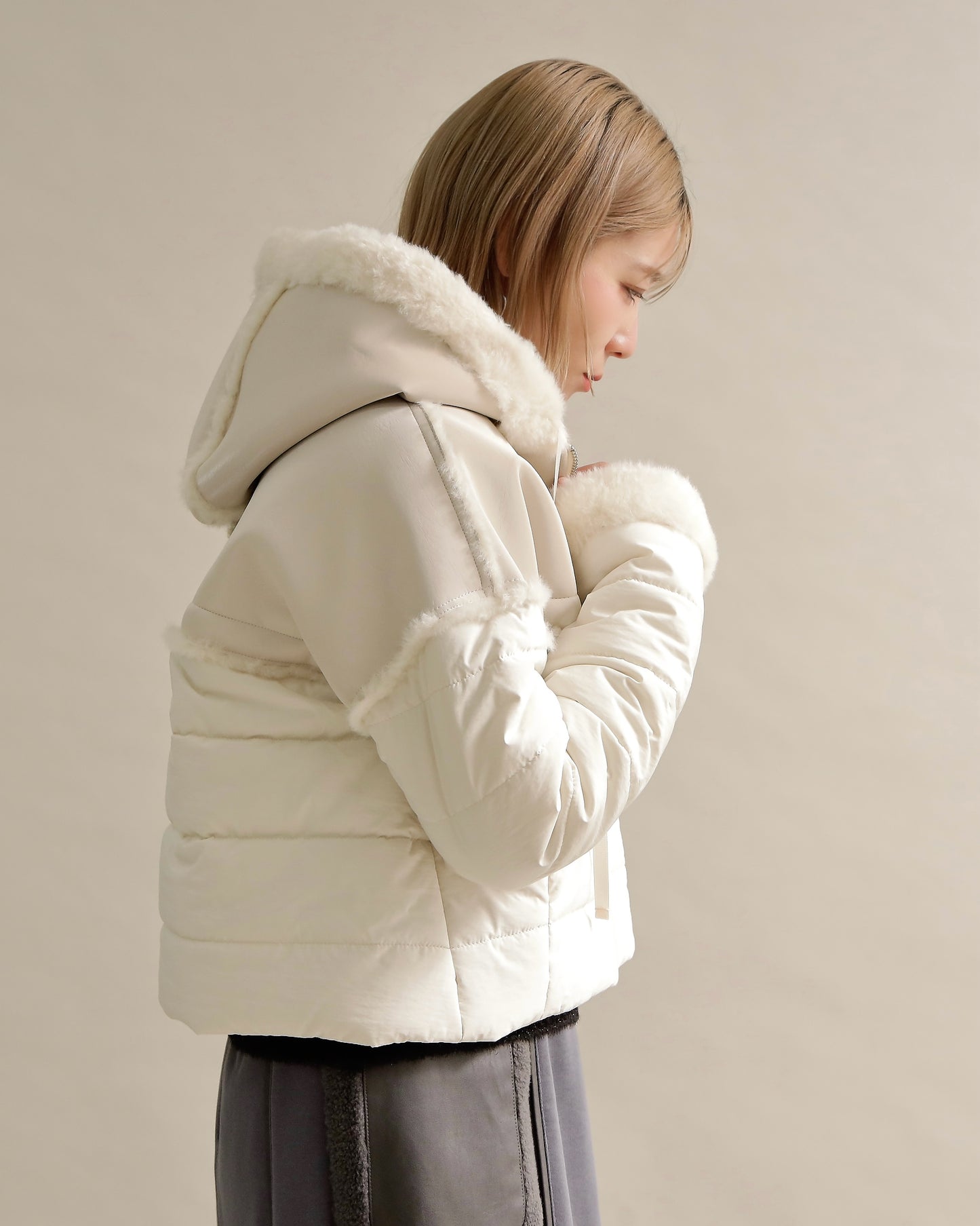 フェイクファートリムショートダウン