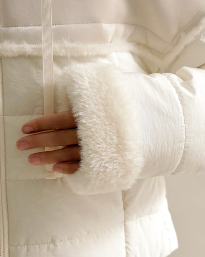 フェイクファートリムショートダウン