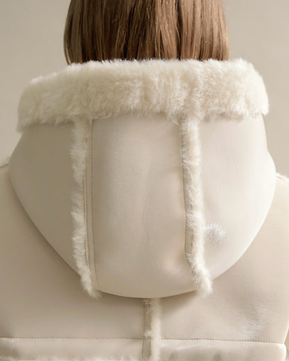 フェイクファートリムショートダウン