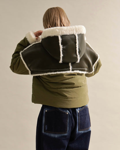 フェイクファートリムショートダウン