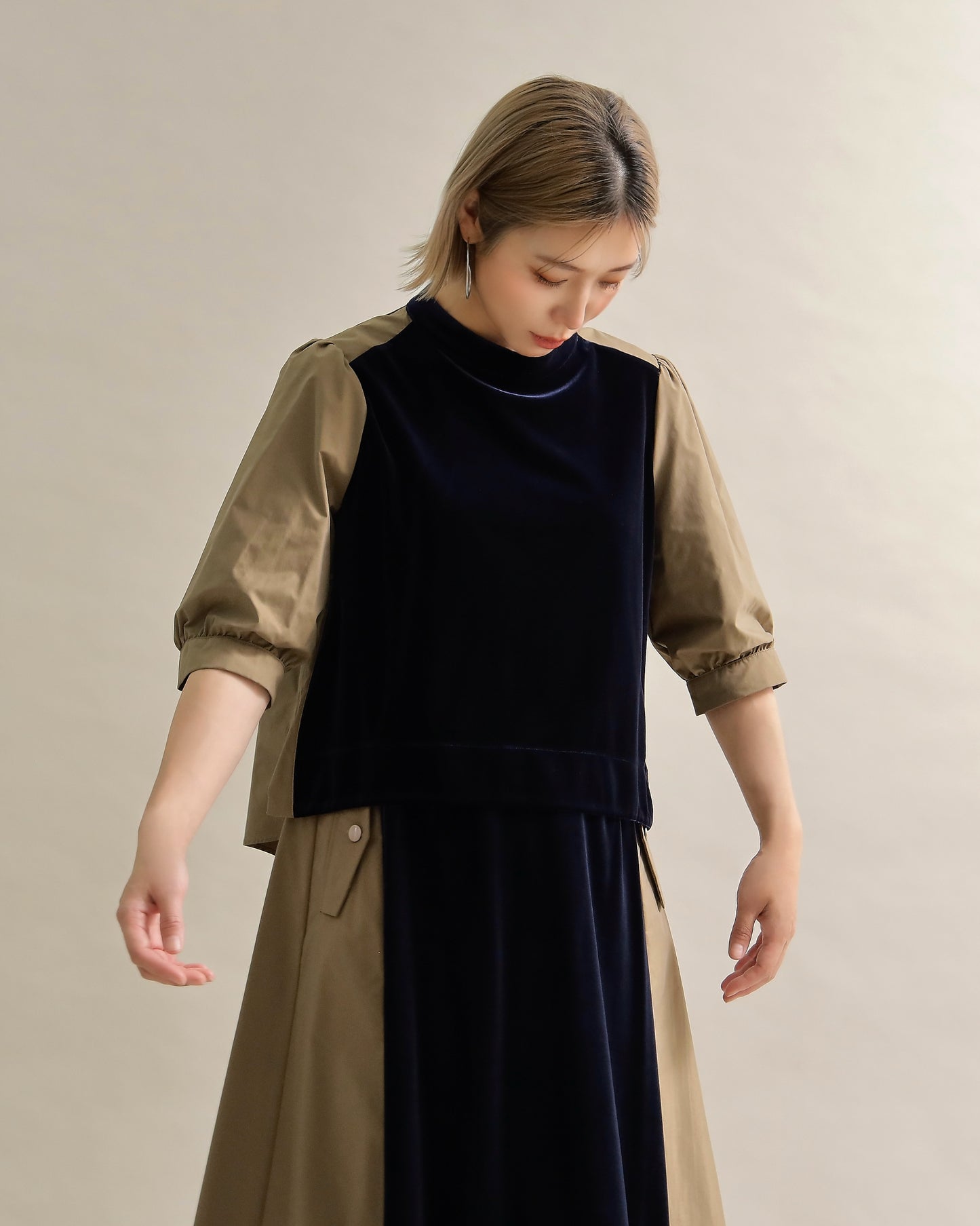 異素材組み合わせブラウス