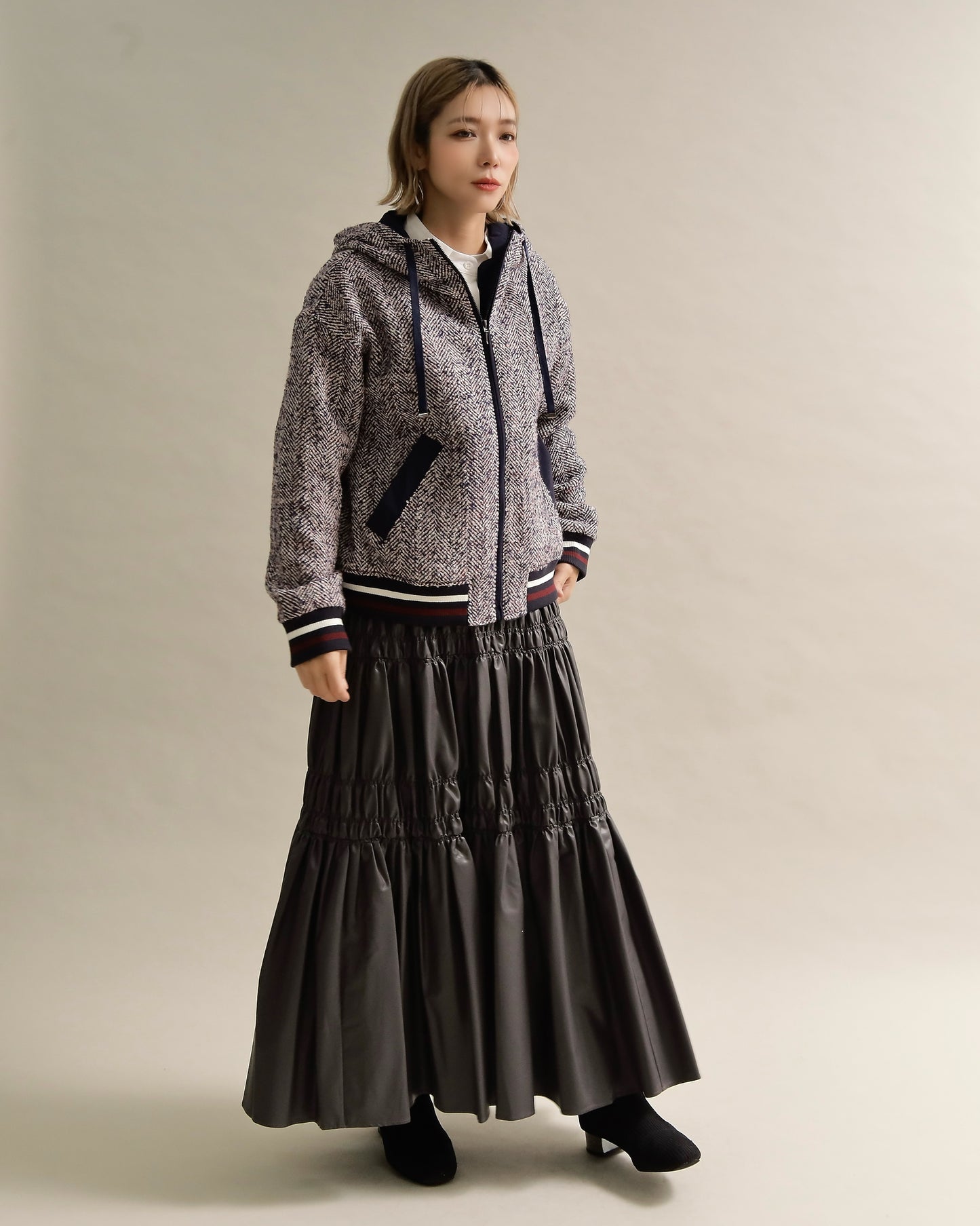 ツイードライクフードブルゾン