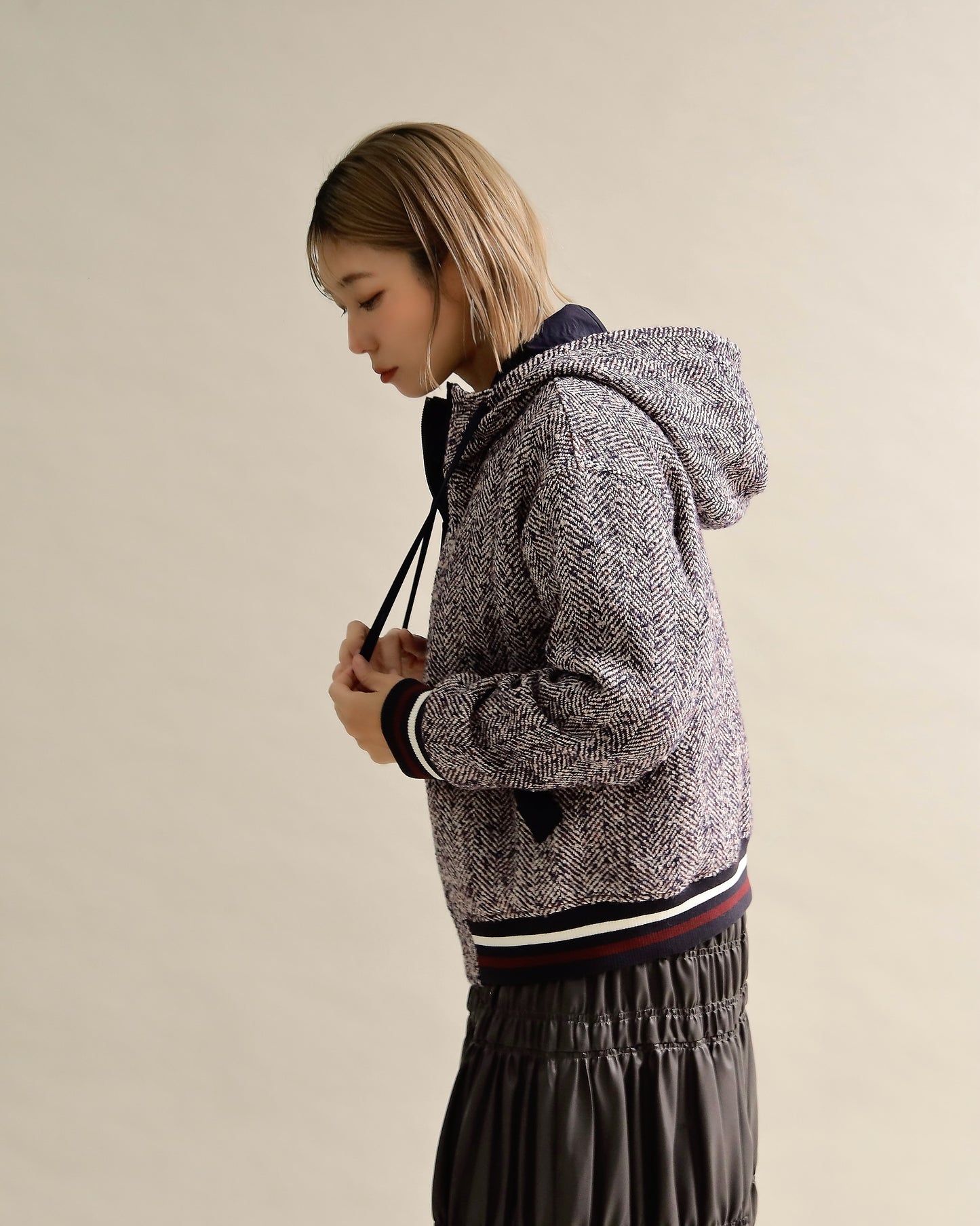 ツイードライクフードブルゾン