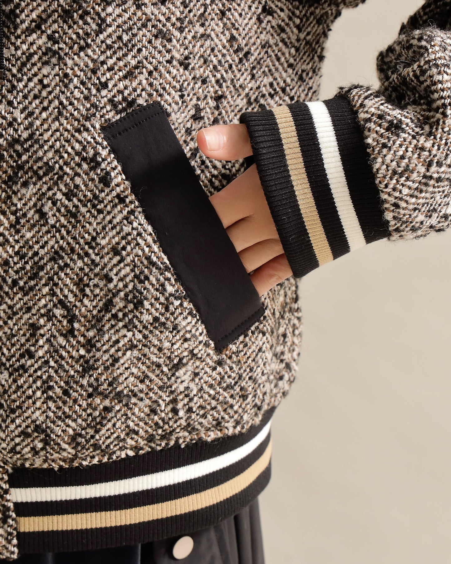 ツイードライクフードブルゾン