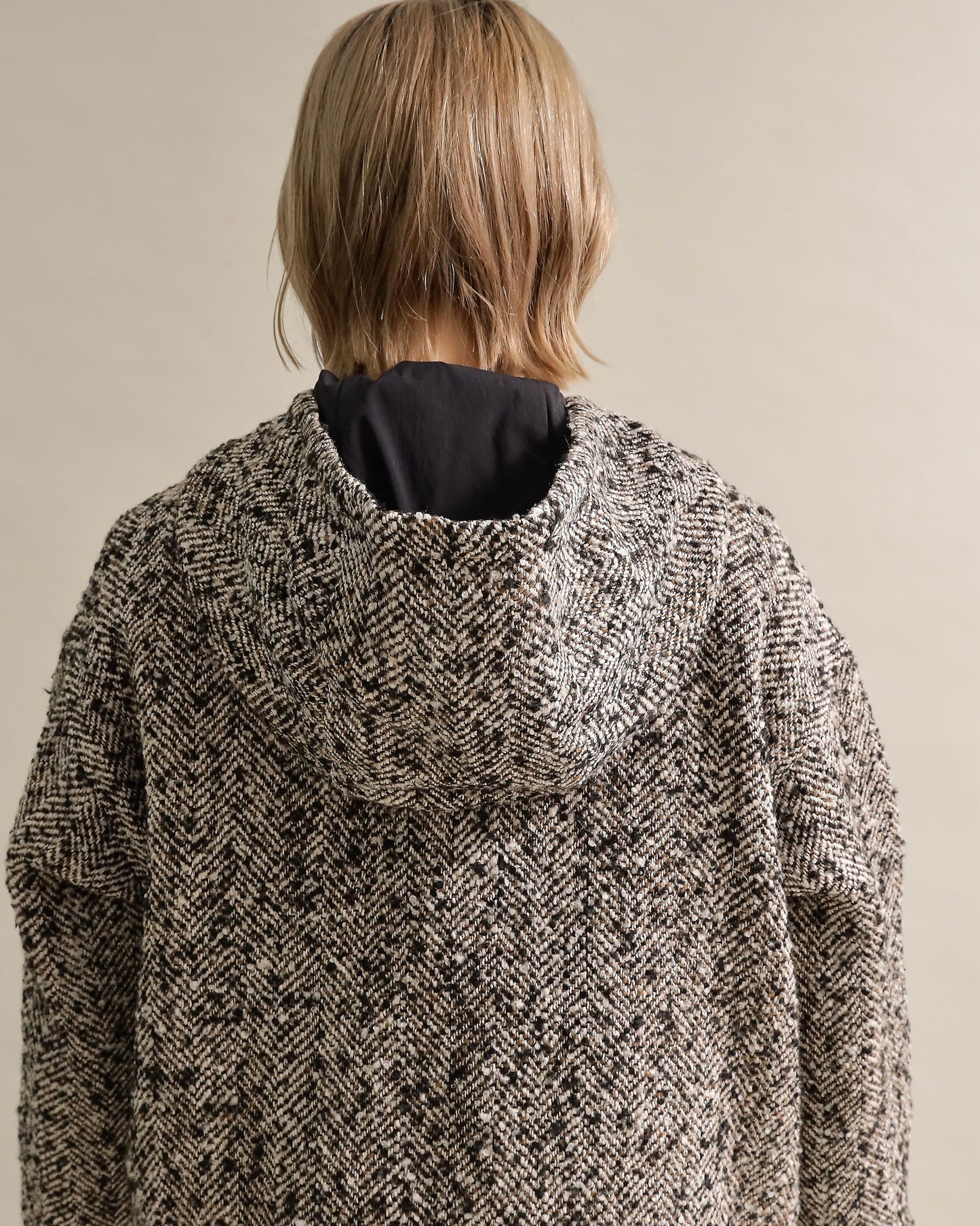 ツイードライクフードブルゾン