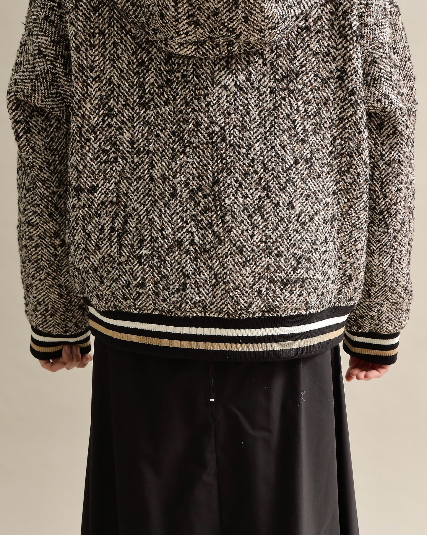 ツイードライクフードブルゾン