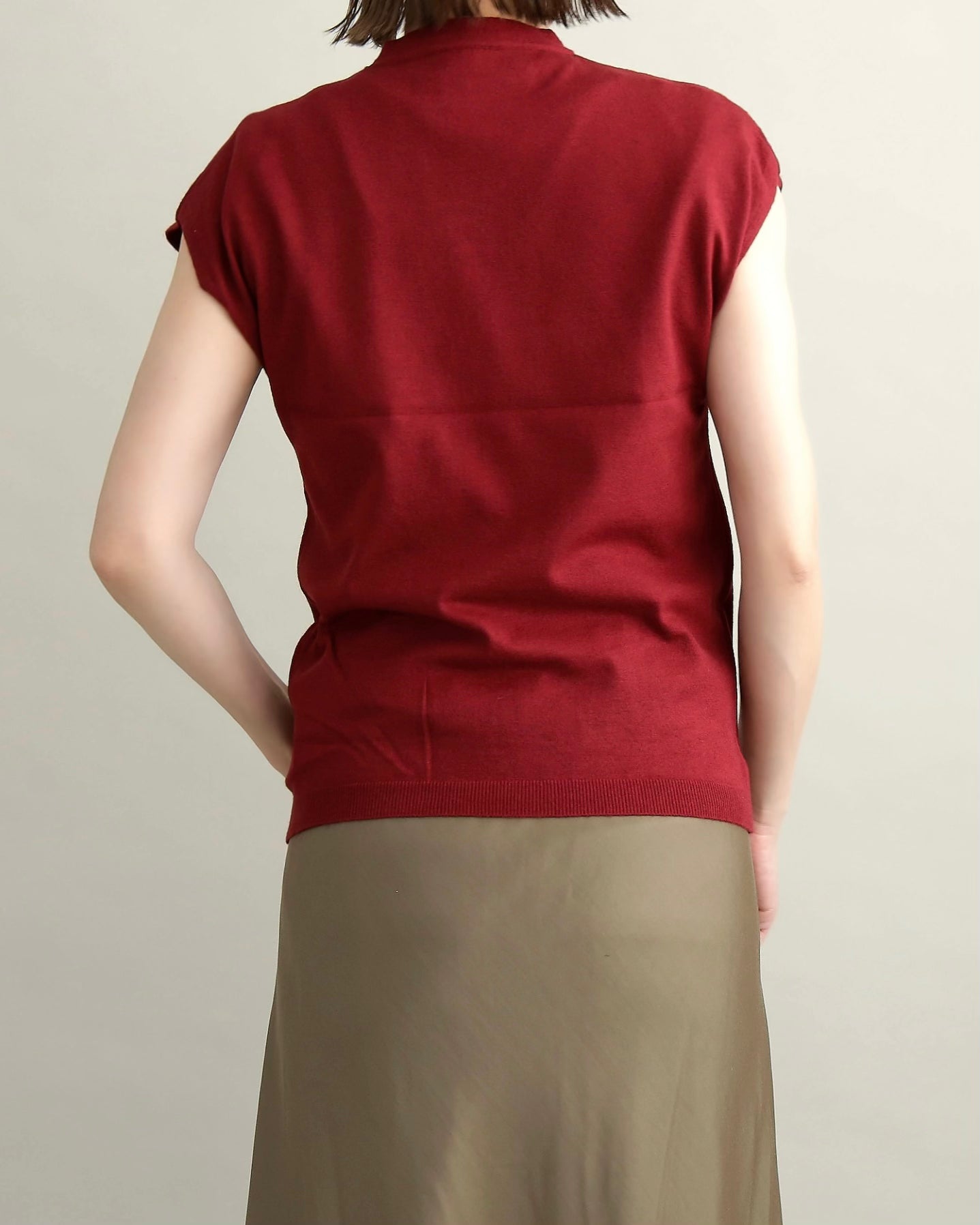 フレンチスリーブニット