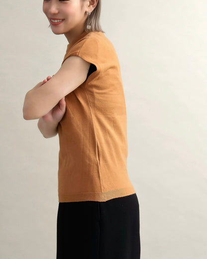 フレンチスリーブニット