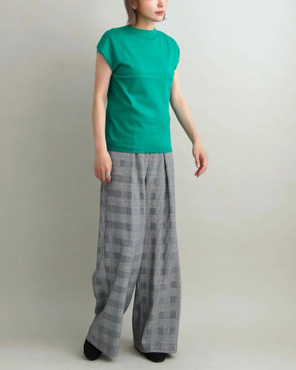 フレンチスリーブニット