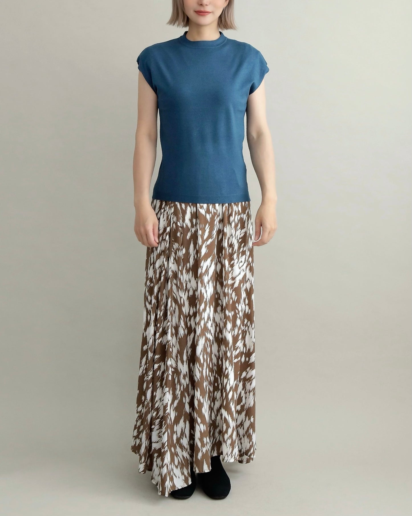 フレンチスリーブニット