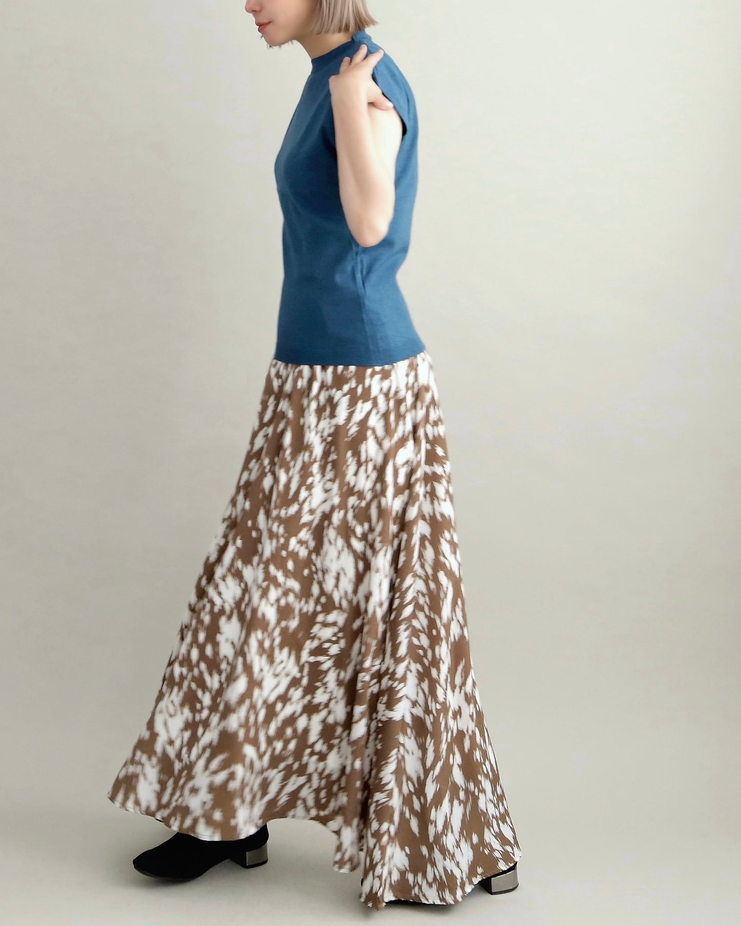 フレンチスリーブニット