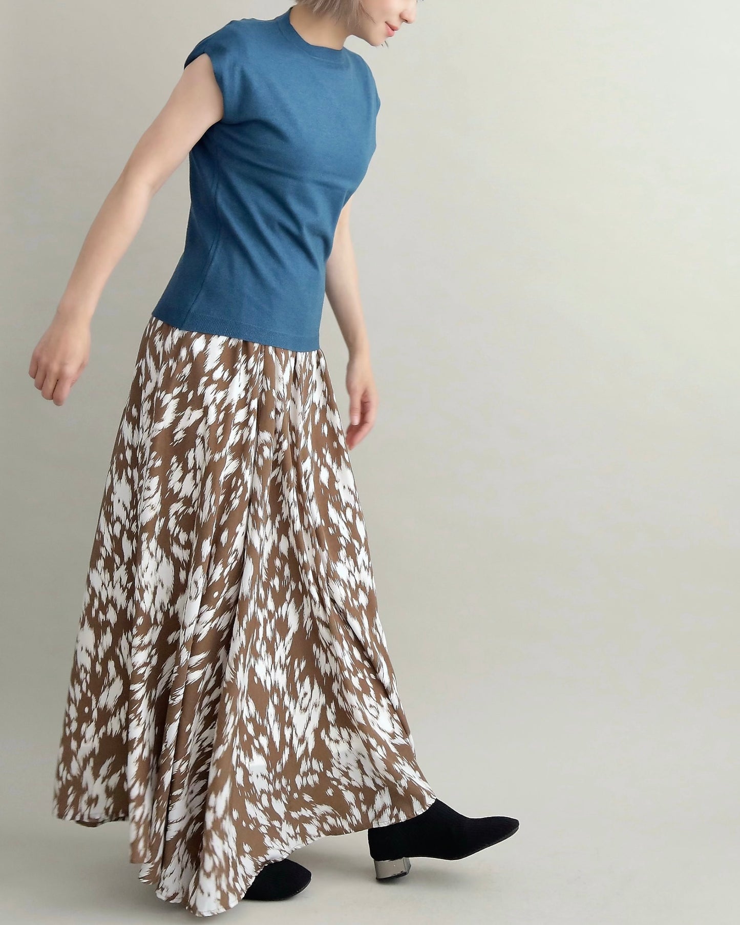 フレンチスリーブニット