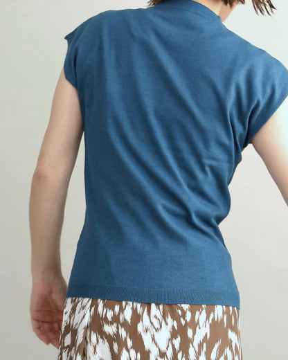 フレンチスリーブニット