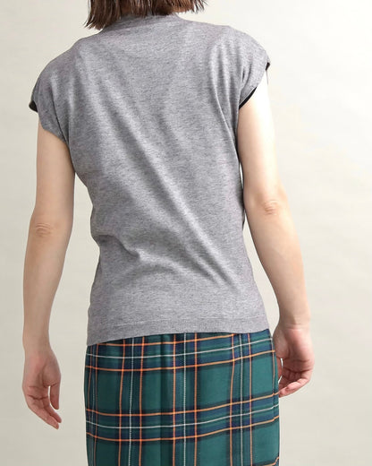 フレンチスリーブニット