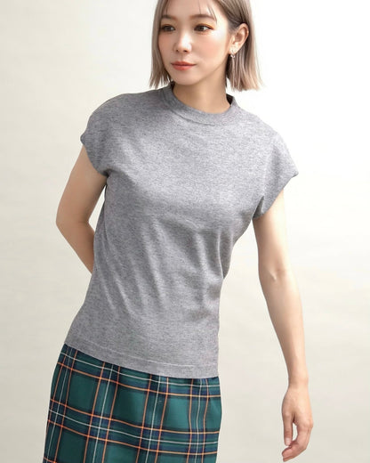 フレンチスリーブニット