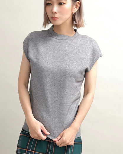 フレンチスリーブニット