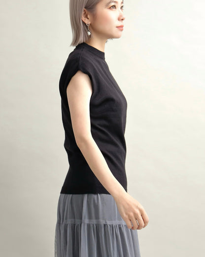 フレンチスリーブニット