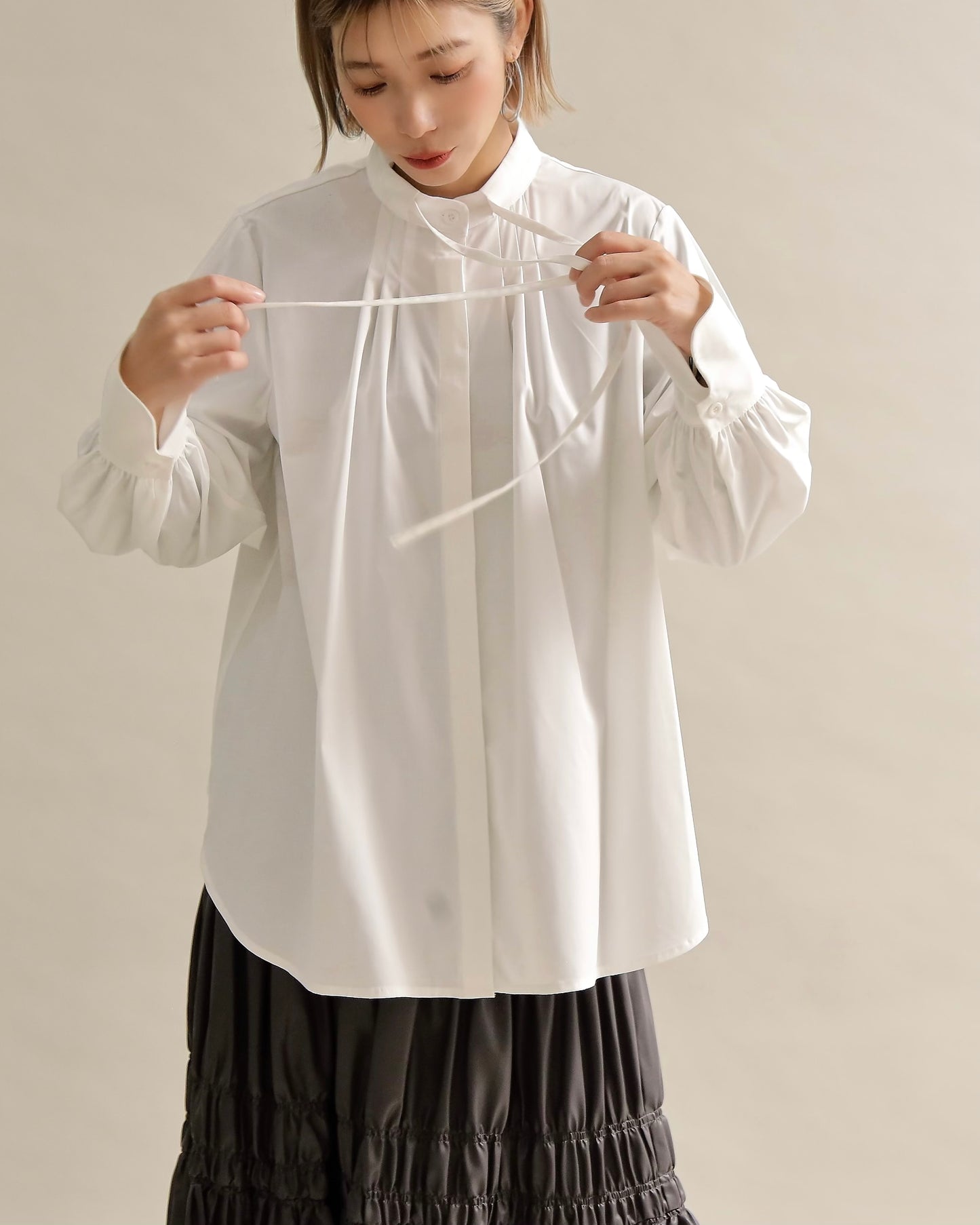 リボンタイブラウス