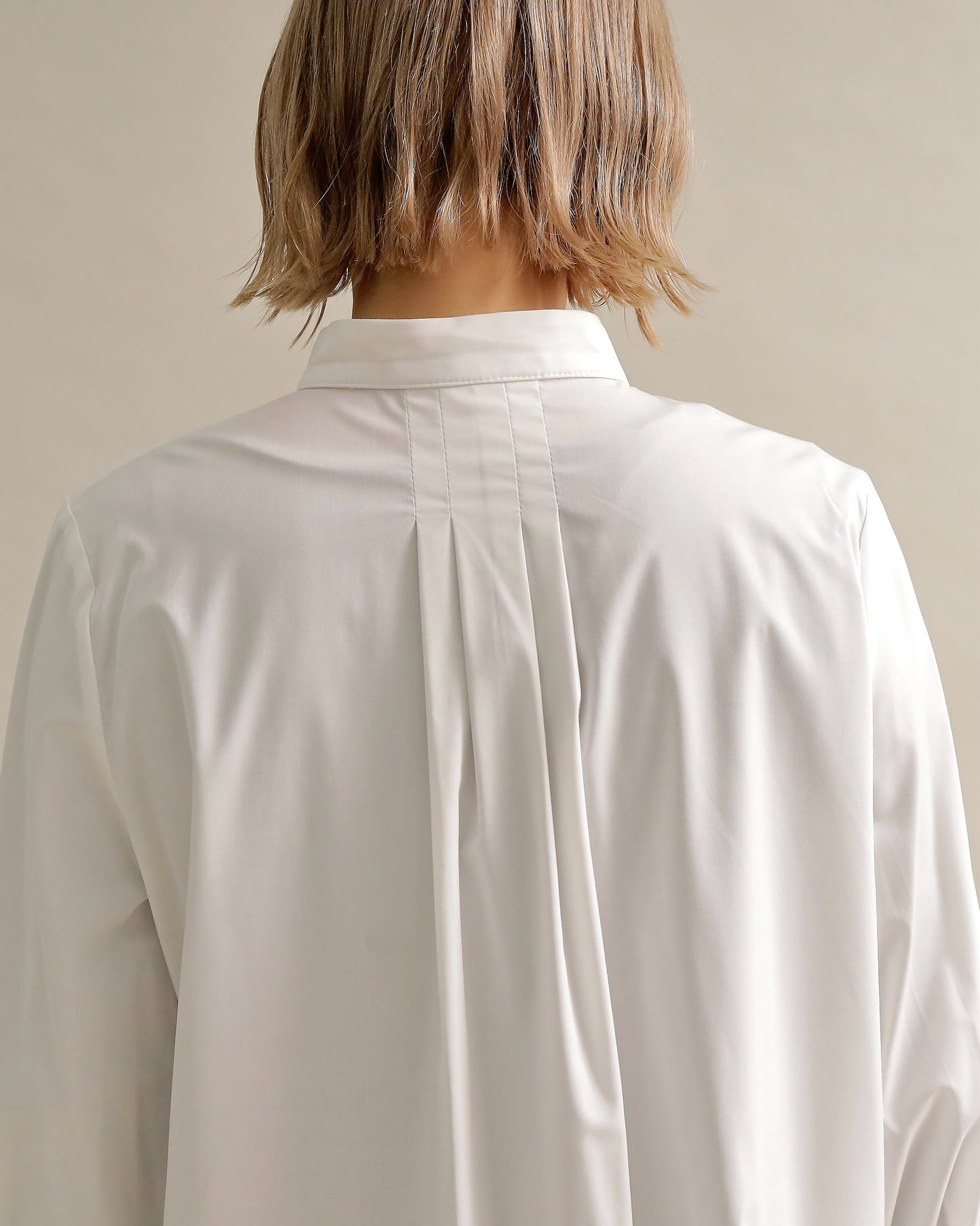 リボンタイブラウス