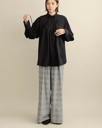 リボンタイブラウス