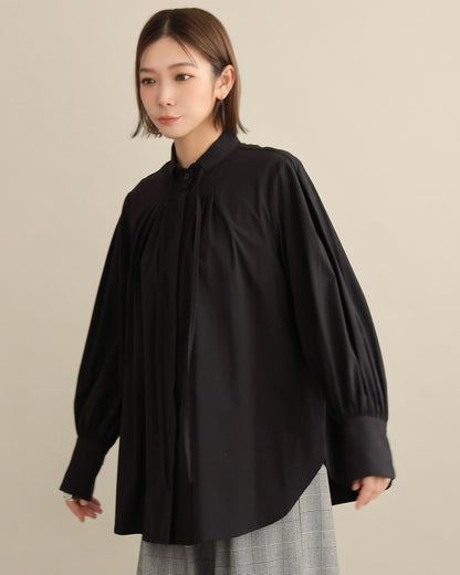 リボンタイブラウス