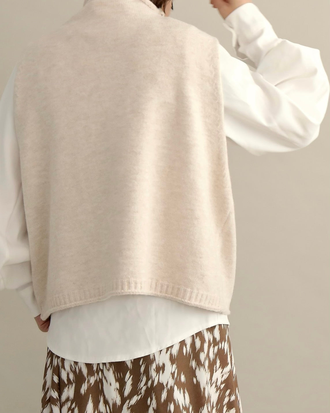 ソフトタッチハイネックレイヤードベスト