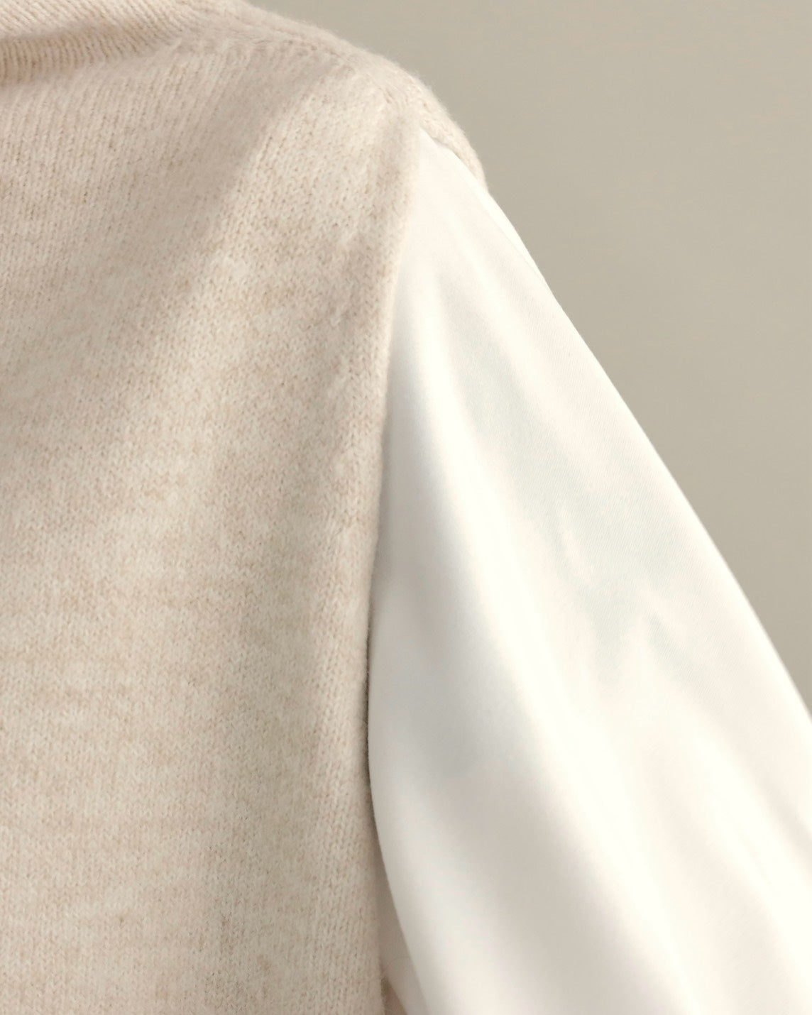 ソフトタッチハイネックレイヤードベスト