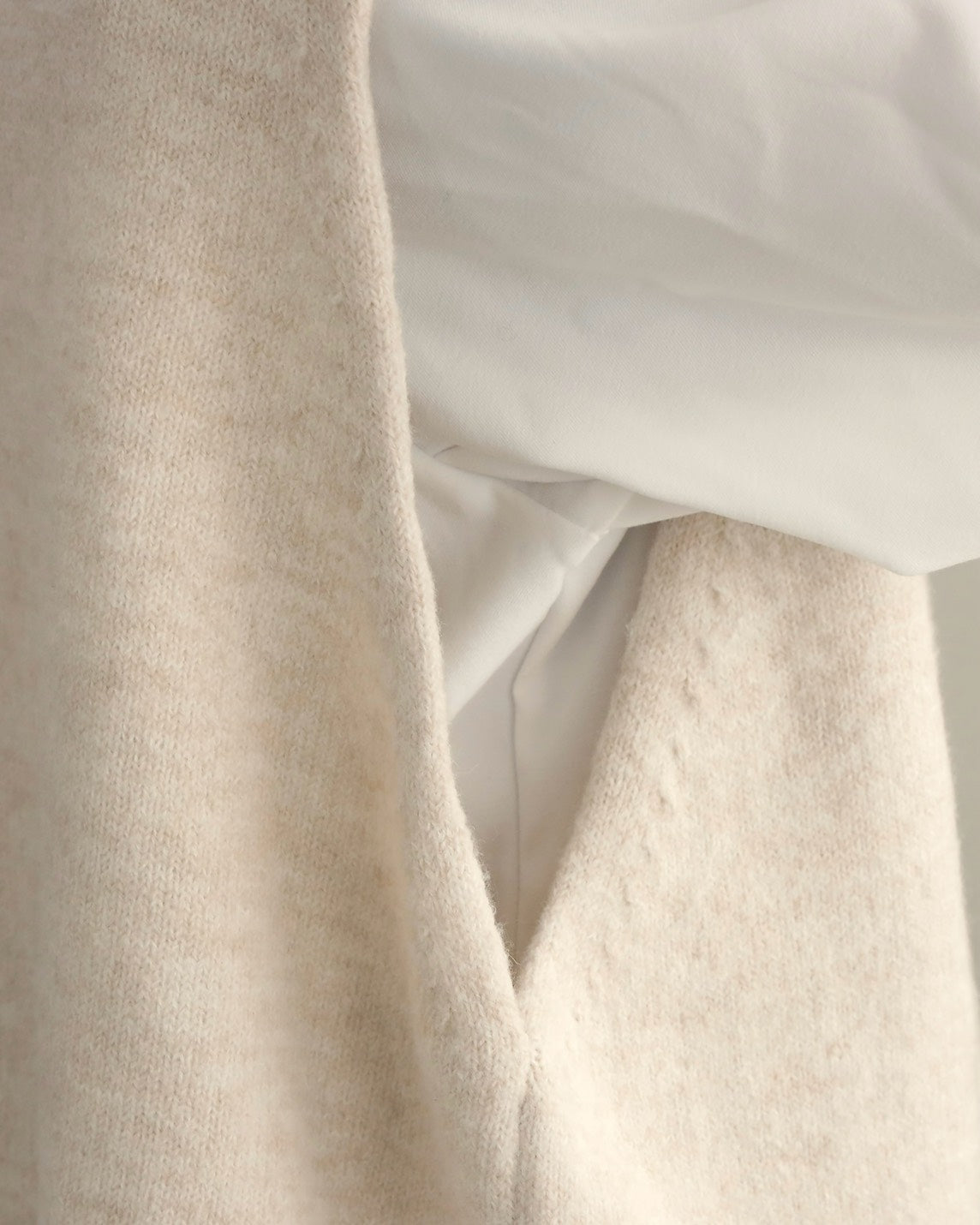 ソフトタッチハイネックレイヤードベスト