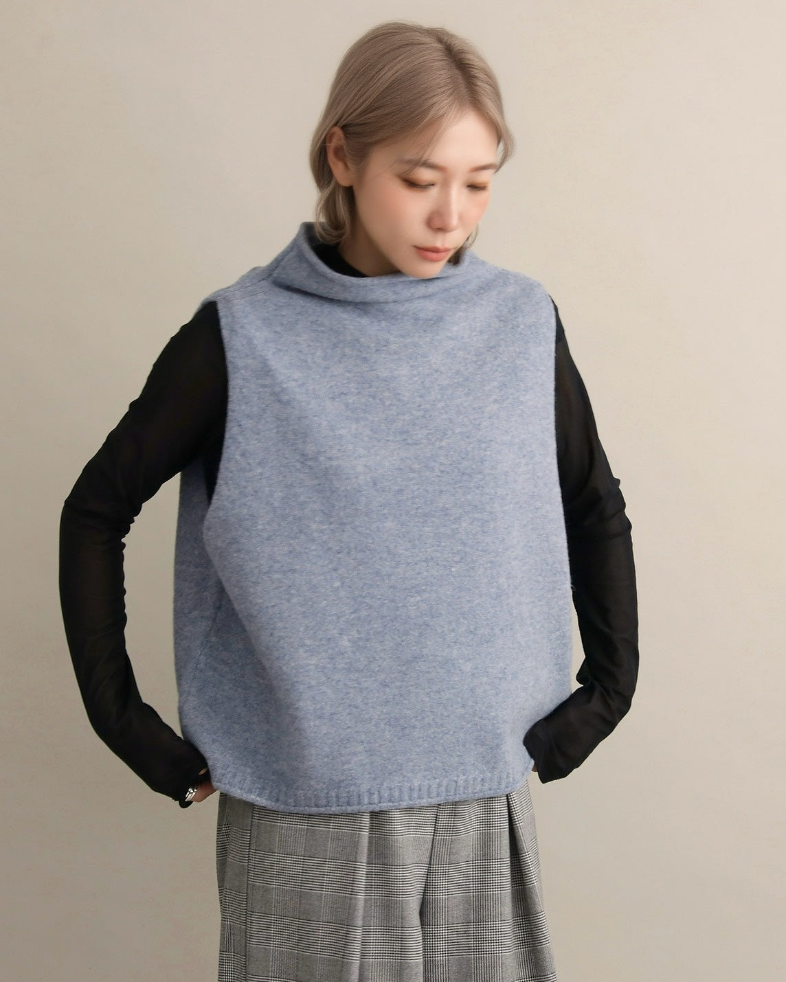 ソフトタッチハイネックレイヤードベスト